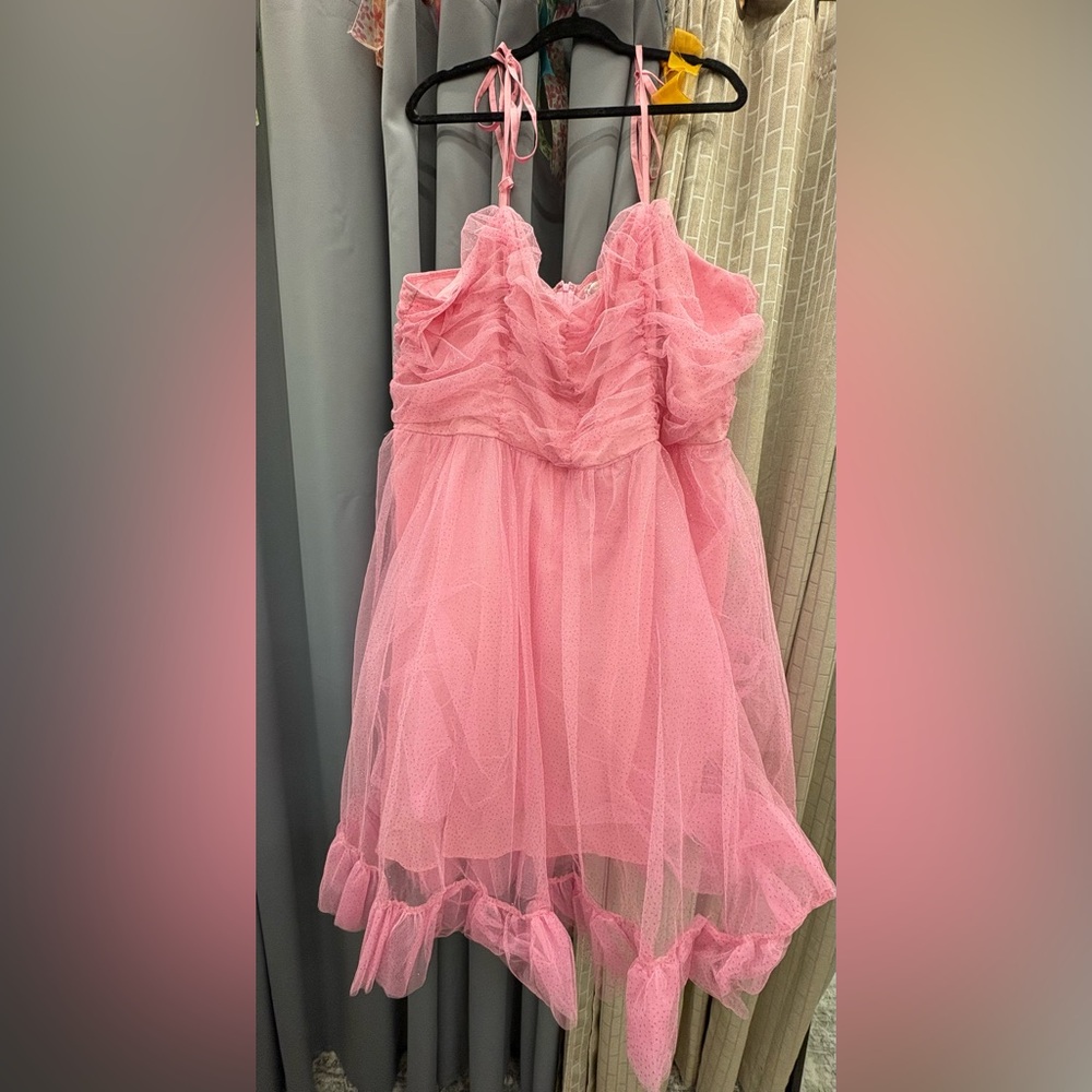 Chic Pink Midi Dress with Ruffle Details